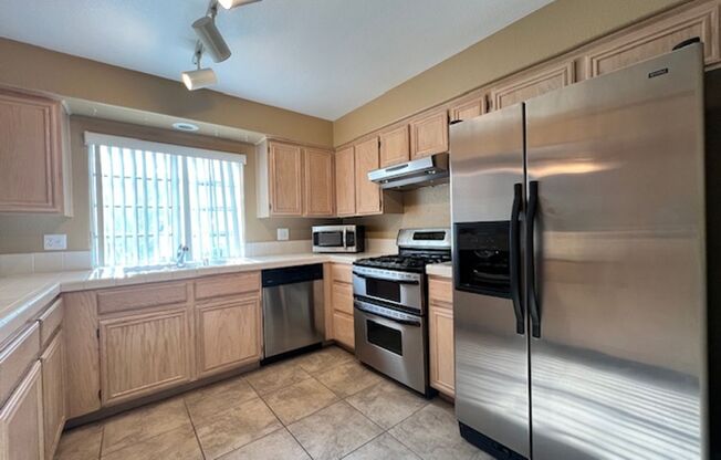 2 beds, 2 baths, $1,600, Unit # 2412