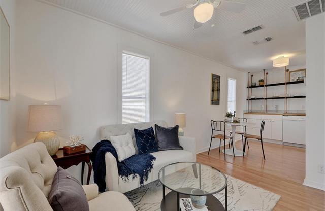 Austin Style Cottage in East Austin!