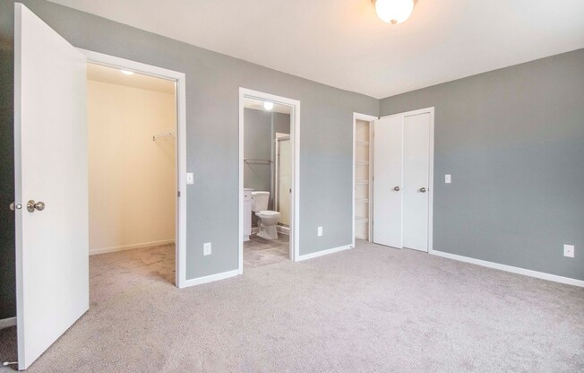 2 beds, 1 bath, 985 sqft, $1,785, Unit 4065-3