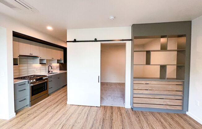 1 bed, 1 bath, 512 sqft, $2,895, Unit 207