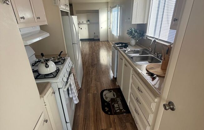 2 beds, 2 baths, 1,100 sqft, $3,500, Unit 107