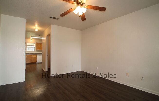 2 beds, 2 baths, $1,025, Unit Unit A