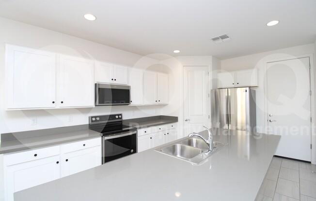 4719 S CARVER
