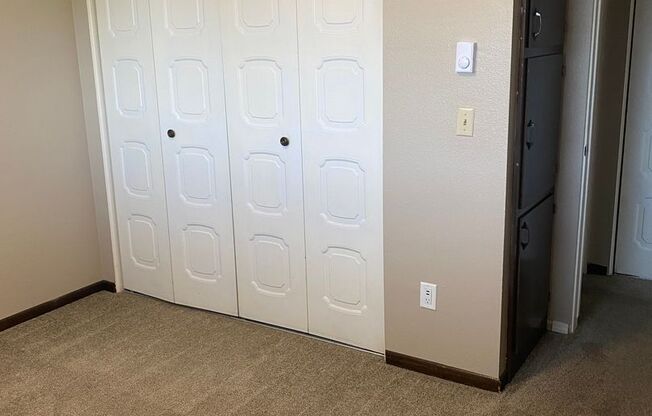 1 bed, 1 bath, $925, Unit #21