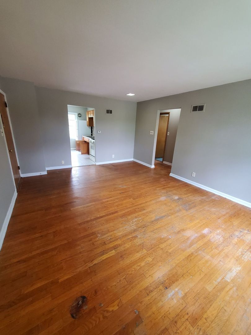 3433 N 76th St (4 unit)