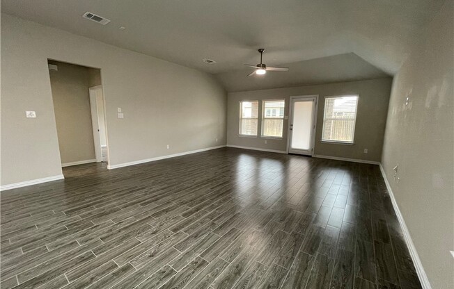 2221 MONTESOL LN