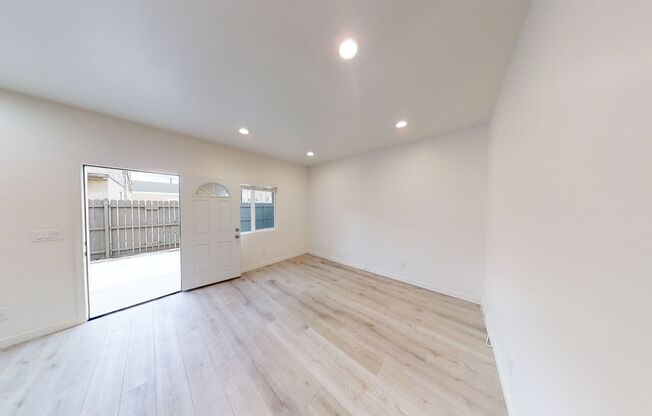 4BD/2BA on Mary Lane!