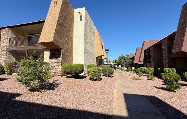 4370 Sandy River Dr #24 - 2 bedrooms , 1 bathroom, 816 SQFT