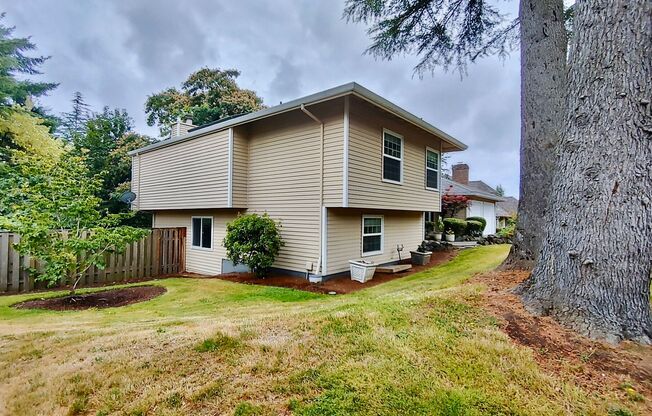 Welcome to this Gorgeous 4 Bedroom Home in the Desirable Westlake Neighborhood in Lake Oswego! Fresh Paint Throughout