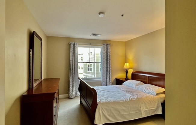 2 beds, 2 baths, 1,152 sqft, $3,800, Unit 211