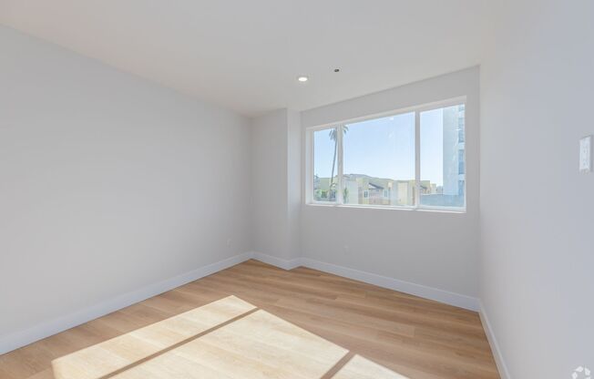 2 beds, 2 baths, 1,033 sqft, $3,025, Unit 408