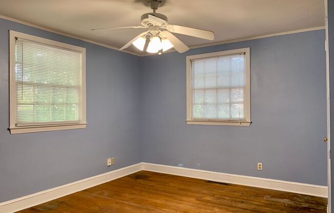 4 beds, 2.5 baths, $4,200