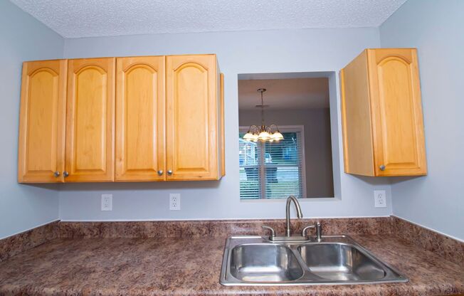 Delightful 4 Bedroom 2 Bath in Fairburn!