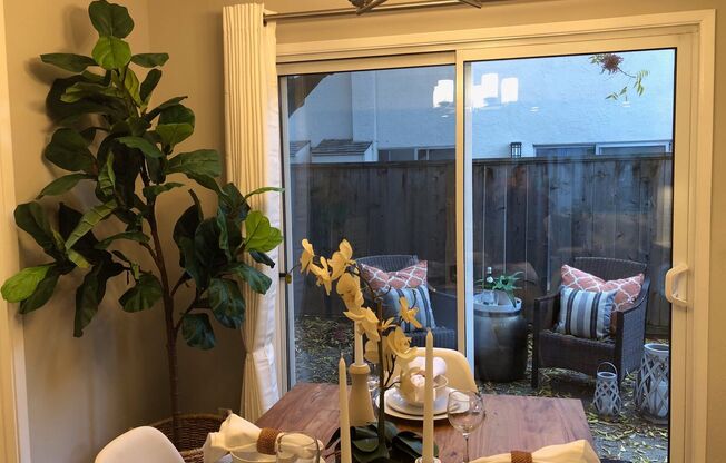 2 beds, 1.5 baths, 1,000 sqft, $3,595, Unit 08