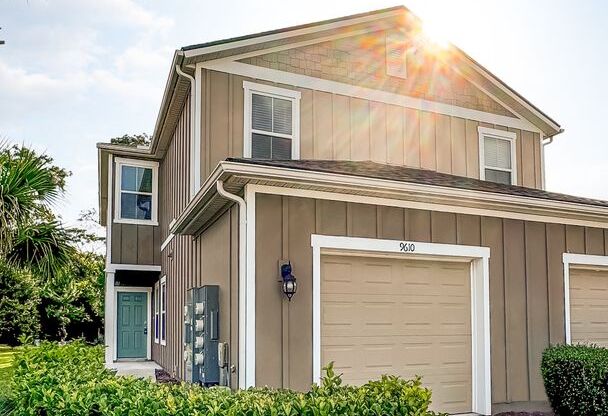 Townhome in the NEW community on Baymeadows & Southside, Baypointe!!