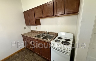 133 S SMT AVE