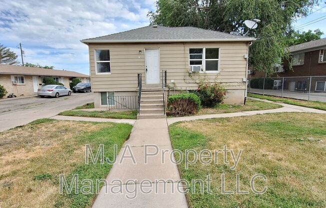 742 W WASATCH ST