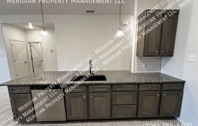 5827 URBANA PL