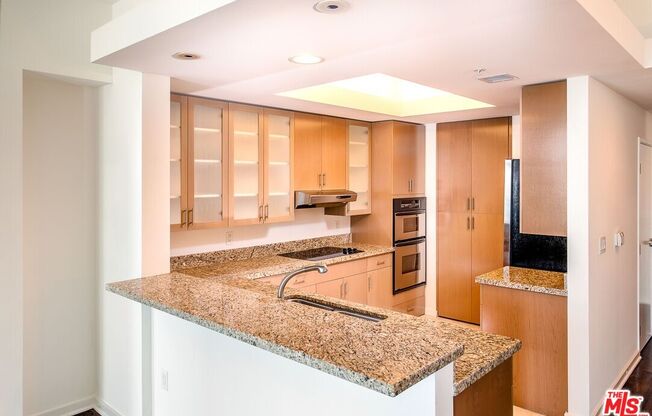 3 beds, 3.5 baths, 2,099 sqft, $10,000, Unit 1822