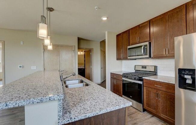 2 beds, 2 baths, 998 sqft, $2,445, Unit 401