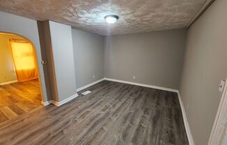 2 beds, 1 bath, $1,200