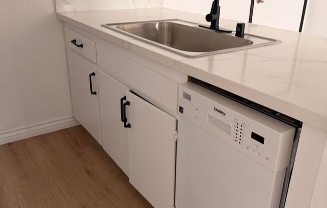 1 bed, 1 bath, 515 sqft, $2,225, Unit 940 - 304