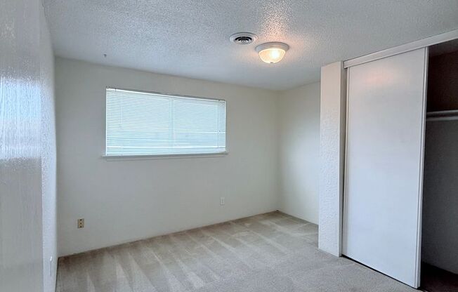 2 beds, 1.5 baths, 942 sqft, $1,325, Unit 4321B02