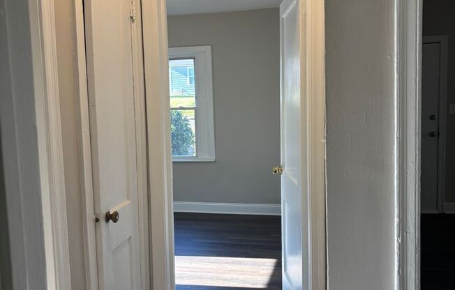 Charming 3-Bedroom Home Near South End – Quiet Street & Great Location!