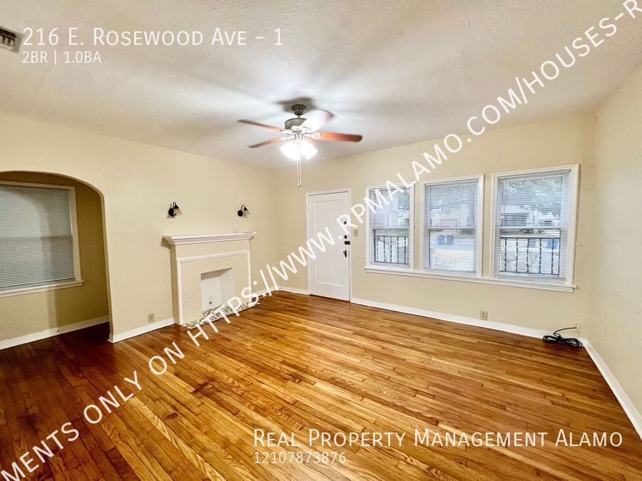 216 E ROSEWOOD AVE