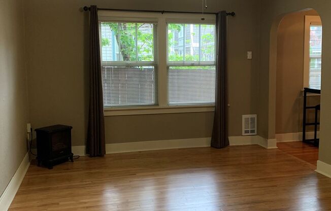 O511-- Beverly Court Studios