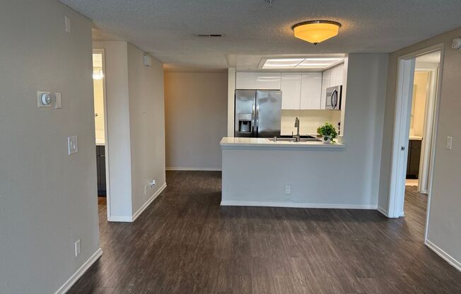 2 beds, 2 baths, 973 sqft, $3,130, Unit 337