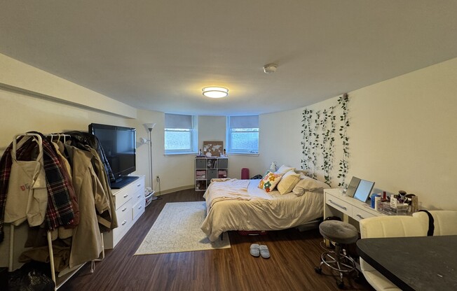 94 COREY RD