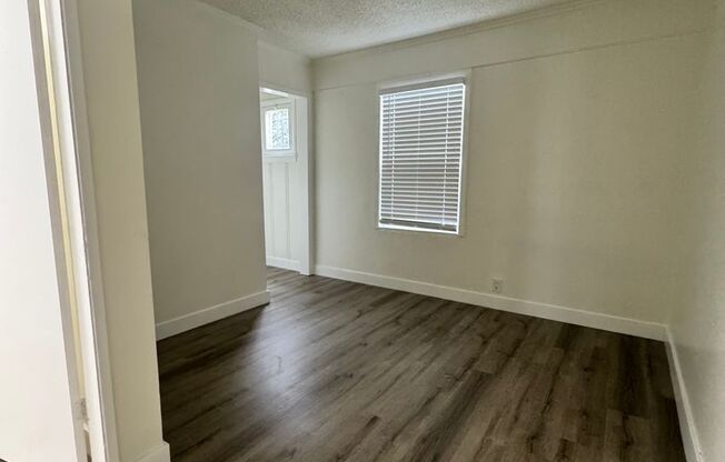 2 beds, 1 bath, 640 sqft, $1,895