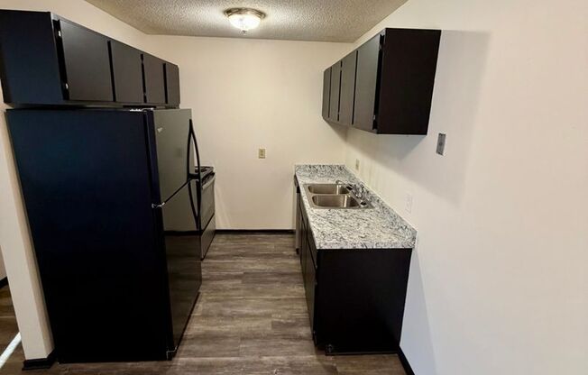 2 beds, 1.5 baths, 1,050 sqft, $1,300, Unit 7720-109