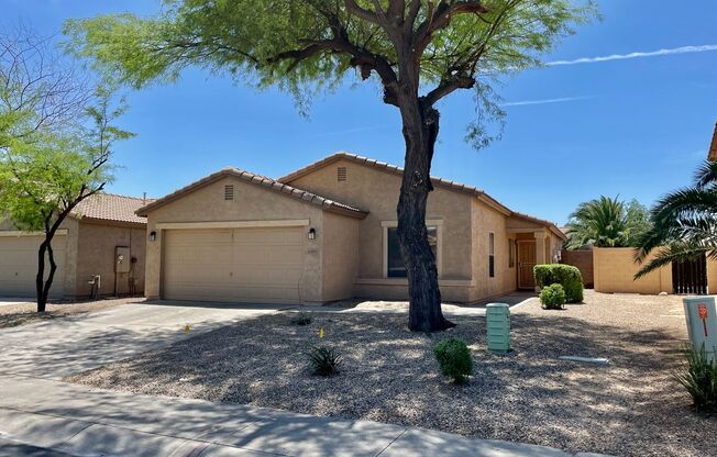 Single Level 3 Bedroom Home With Pool & Solar In Maricopa! Must See