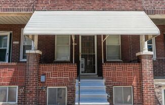 2 beds, 1 bath, $1,495