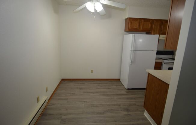 1 bed, 1 bath, 546 sqft, $525, Unit 219