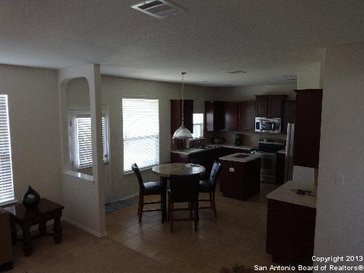 3 beds, 2.5 baths, $1,825