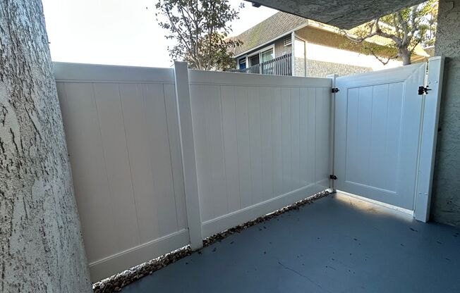 2 beds, 2 baths, 880 sqft, $2,895, Unit N-28