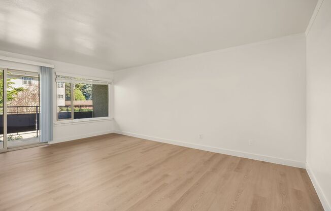 2 beds, 1 bath, 765 sqft, $1,895, Unit Unit 14