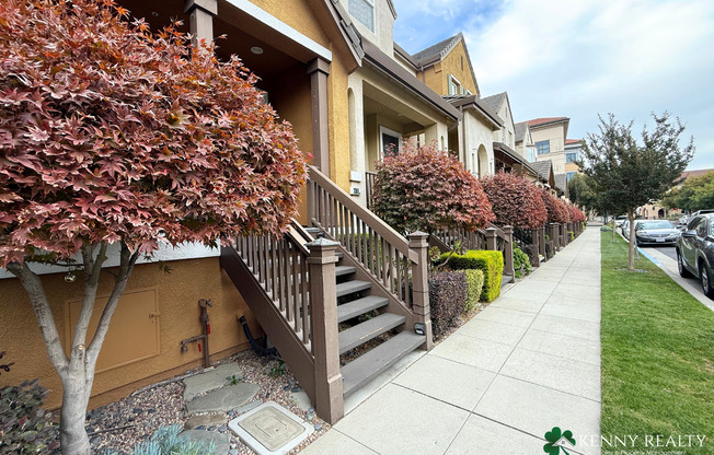 Townhome in the Peninsula's Most Walkable Neighborhood