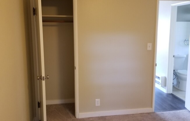 Tenon51st - Laurel Court