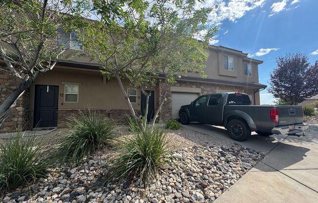 Very nice Millcreek Springs Townhome