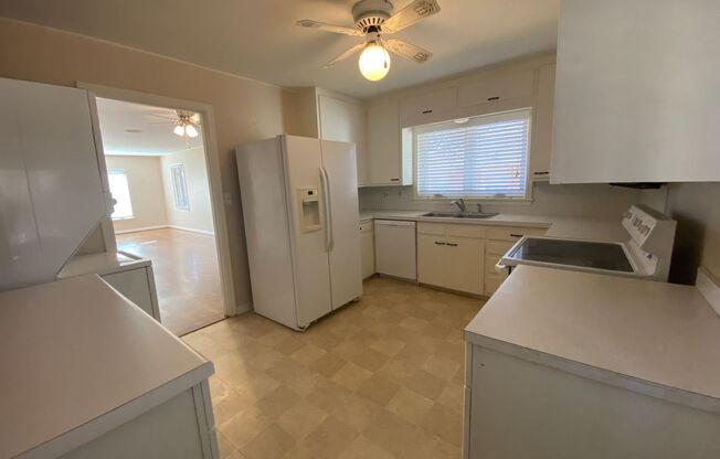 3 beds, 1 bath, $1,395