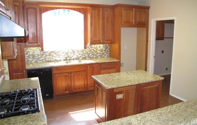 Spacious 4 Bedroom Home in Plano
