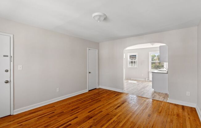 2 beds, 1 bath, $1,625, Unit 50 12D