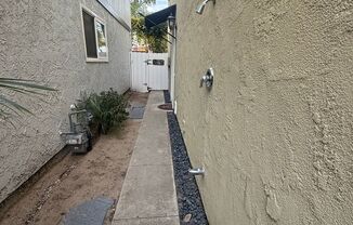 2 beds, 1 bath, $2,850