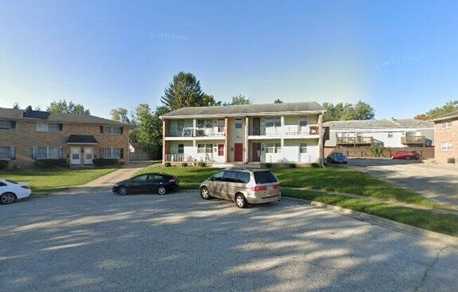 2 beds, 1 bath, $1,099, Unit 3