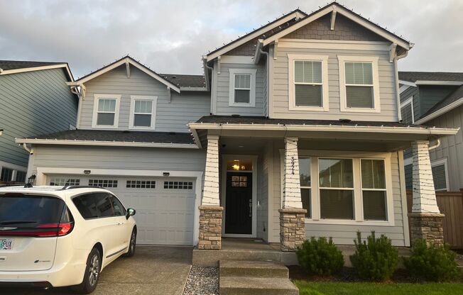 Stunning *4-Bedroom, *3-Bathroom Home with Bonus Den/Office for Rent in South Hillsboro Reeds Crossing Community