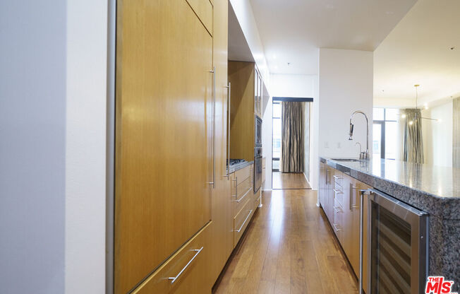 2 beds, 3 baths, 1,950 sqft, $6,500, Unit PH 3